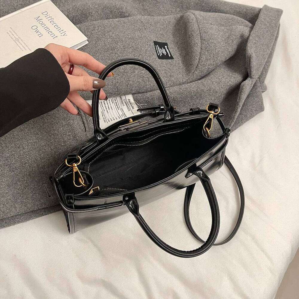 LEFTSIDE Small Pu Leather Crossbody Bags Lady Short Handle Shoulder Bag for Women New Simple Y K Retro Handbags and Purses