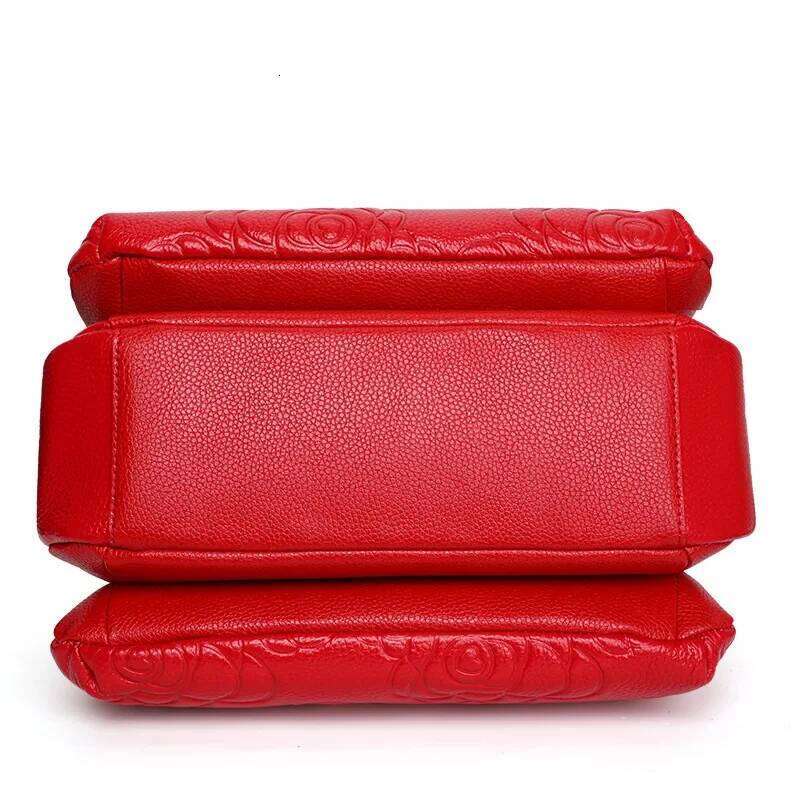 Ladies' fashionable elegant camellia tote with large capacity and multiple compartments, vintage shoulder bag