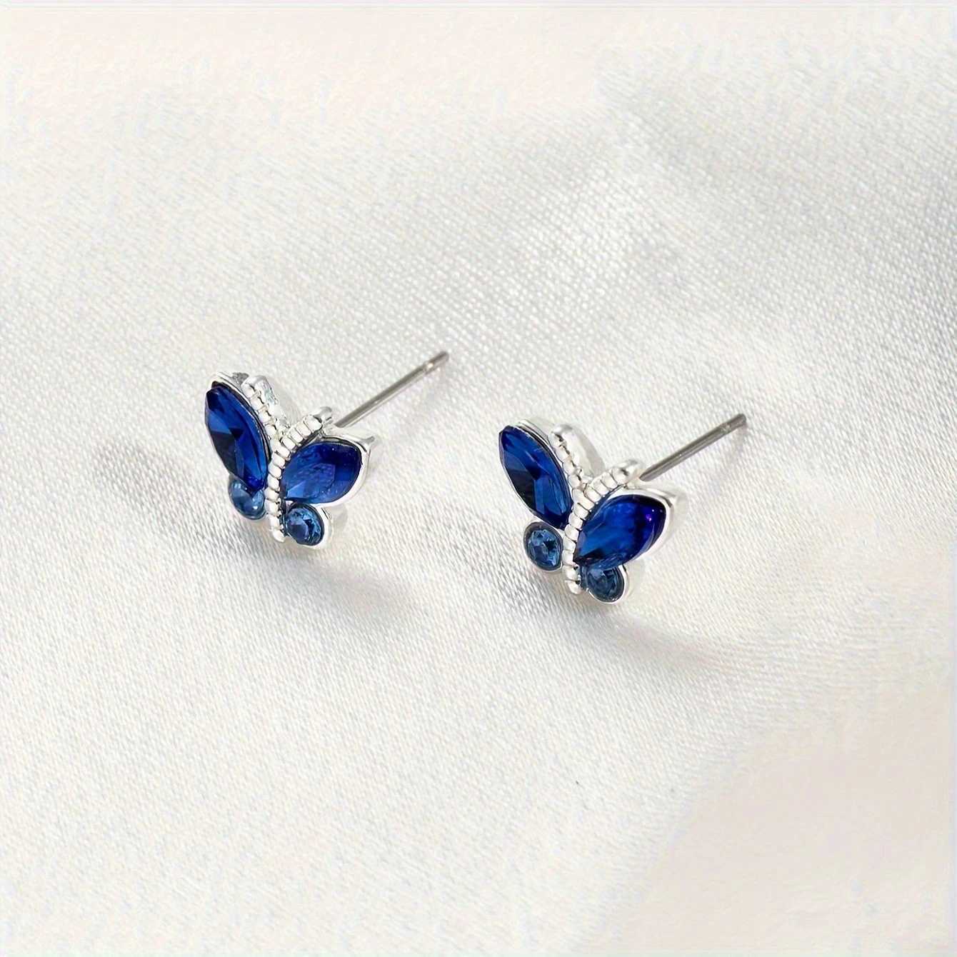 Luxury Fashion Trend Inlaid Blue Zircon Butterfly Shape Earrings for Women Elegant Simple Creative Anniversary Gift JewelryW251029