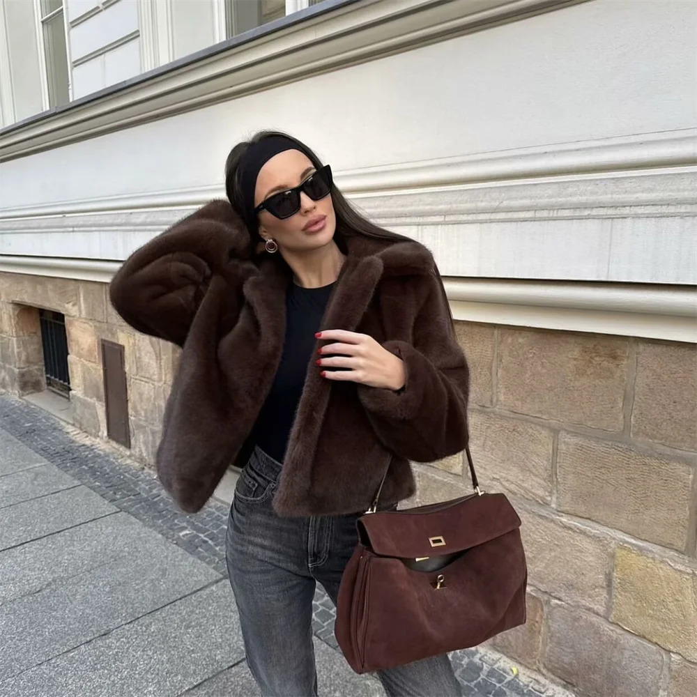 winter fashion womens casual avantgarde with European and American style brown fur integrated jacket 251029