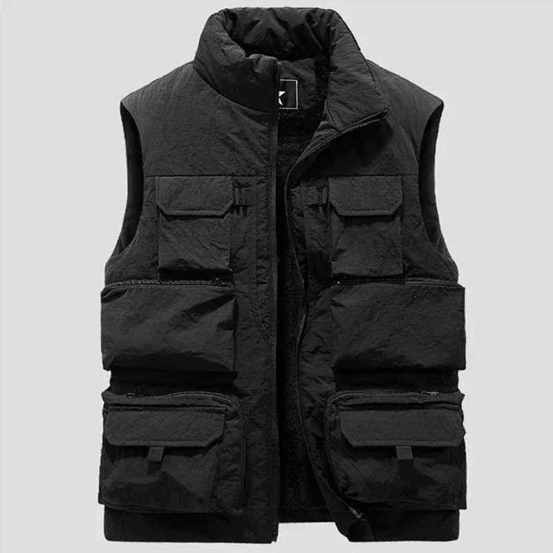 New Fashion Men Cargo Vest Winter Thick Fleece Warm Sleeveless Sport Jacket Solid Color Tactical Coat Men Pockets Work Waistcoat W251029