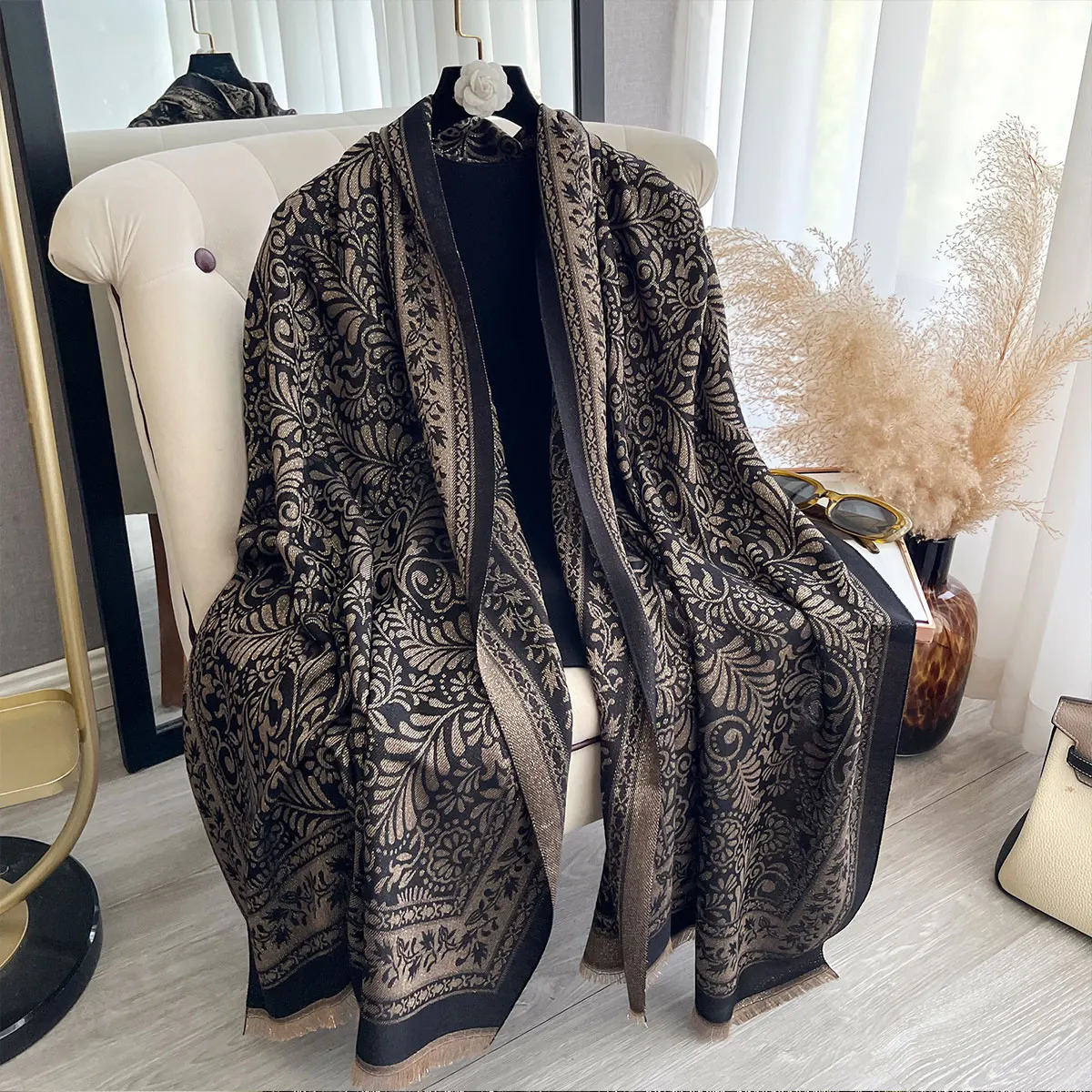 Elegant Muslim Women Long Hijab Scarf with Golden Thread Spring Autumn Sun Protection Shawl Wrap Decoration Headscarf 251013