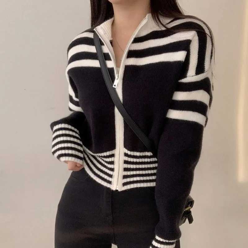 Vintage Contrast Striped Short Cardigan Autumn New Long Sleeve Zipper Knitting Sweater Fashion Street Casual Women ClothingT251028