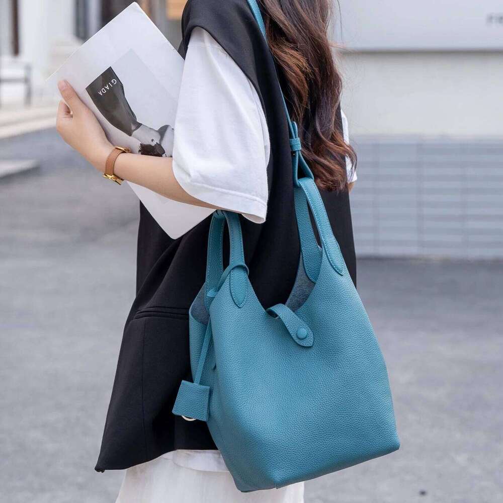 Genuine Leather Bucket New Niche Design First Layer Cowhide Large Capacity Single-Shoulder Crossbody Bag Women Handbag 251029