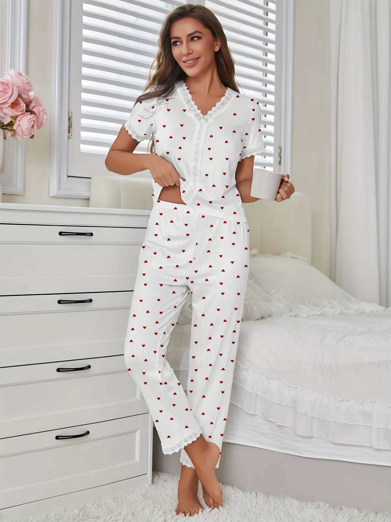 Autumn Winter Comfortable Pajamas Set with Love Heart Printed for Women Sleepwear Short Sleeve Top and Pants HomewearT251029