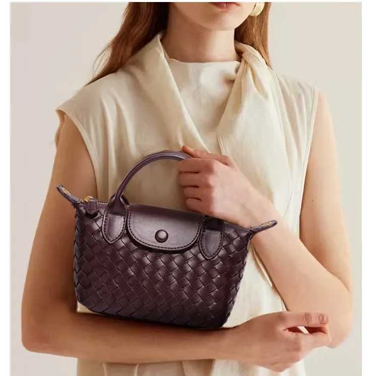 New Wens Hobos Bag Energy Twill Cross Body Camying Short Handle Bag High Quality Handmade Woven Neutral Minimalist Style Bags D251029