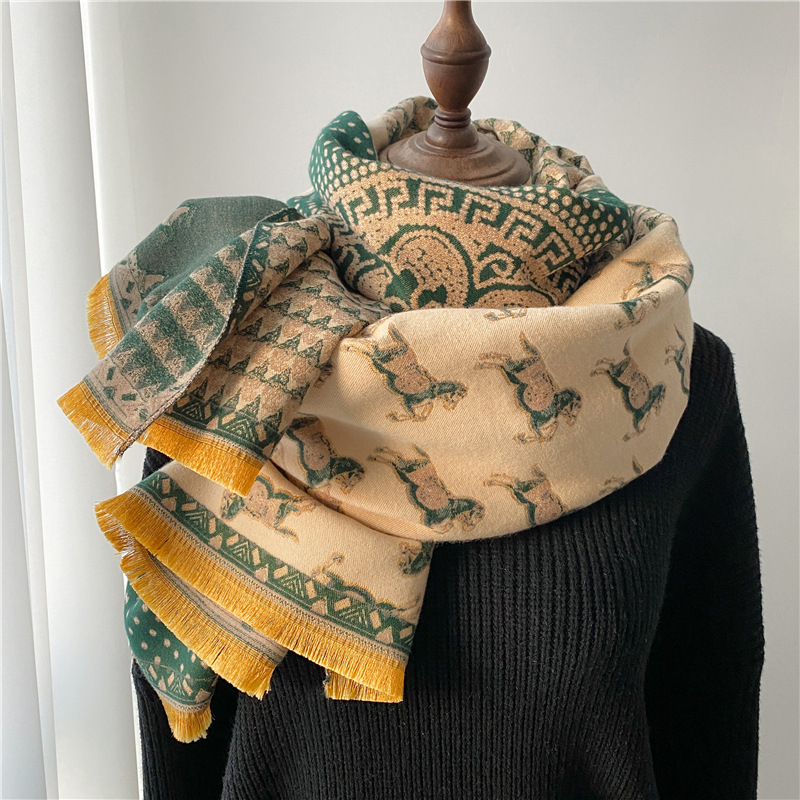 Free shipping Designer Scarves 2025 Autumn Winter New Fashionable High Quality Warm Scarf Womens Winter Thickened Scarf Shawl green orange