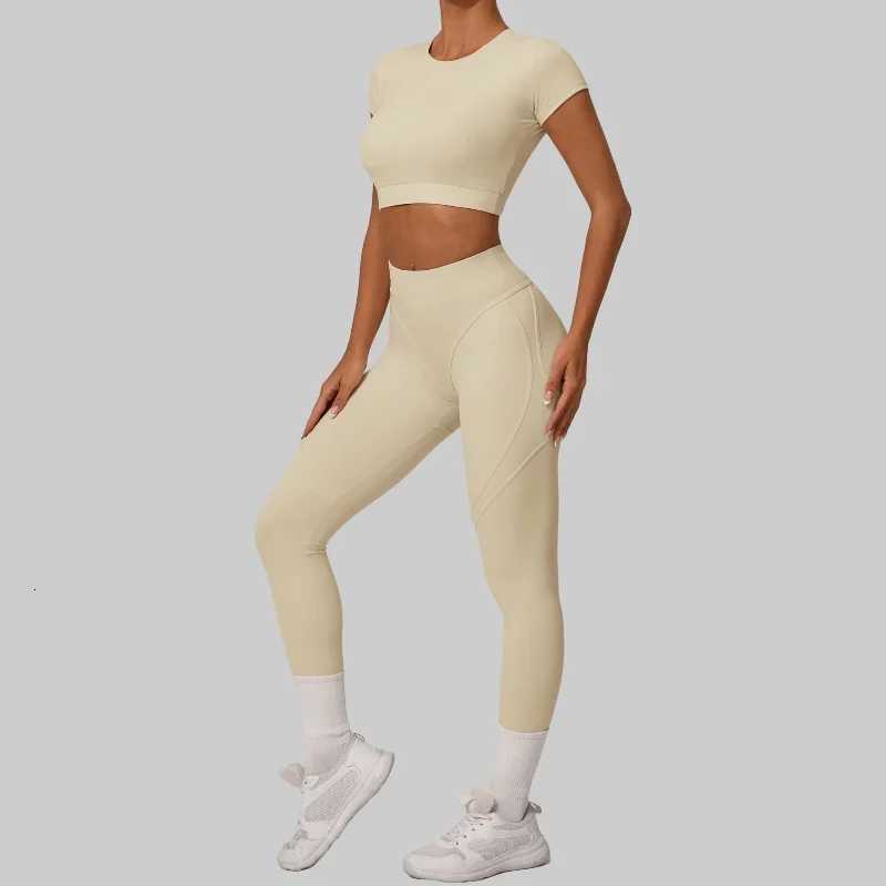 Seamless Yoga Sets Sports Fitness High Waist Hip Lift Tight Breathable Tracksuit Workout Clothing Gym Leggings Suit for WomenXJ251029