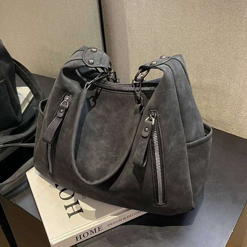 Designer Bags Women Crossbody Oblique Cross Single Shoulder Bag Large Capacity Handbags Retro Matte Leather Free Labubu Pendant As A Gift