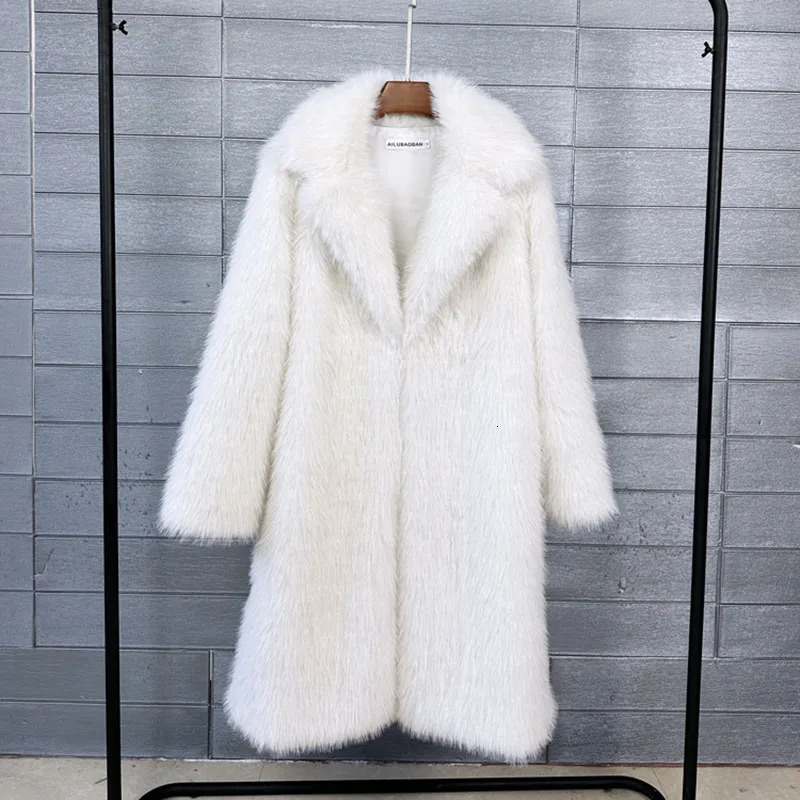 Fur Faux Fur Coat Feminine Elegance 2025 Winter Womens Fur Coat Fashion Temperament Lapel Solid Color Women Fur Coat H193 251029