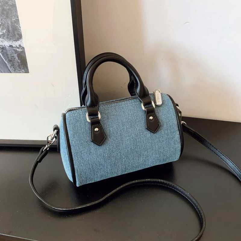 Classic Elegant Ladies Handbag Leather Shoulder Bag Crossbody Bag From Famous Designer Luxury Brand Popular For Daily Use W251029