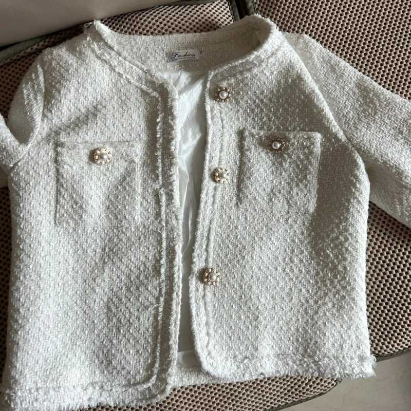 2025 Women Korean White Tweed Jackets Fashion O Neck Elegant Buttons Coat Casual Loose Long Sleeve Female High Quality Outwear Y251105