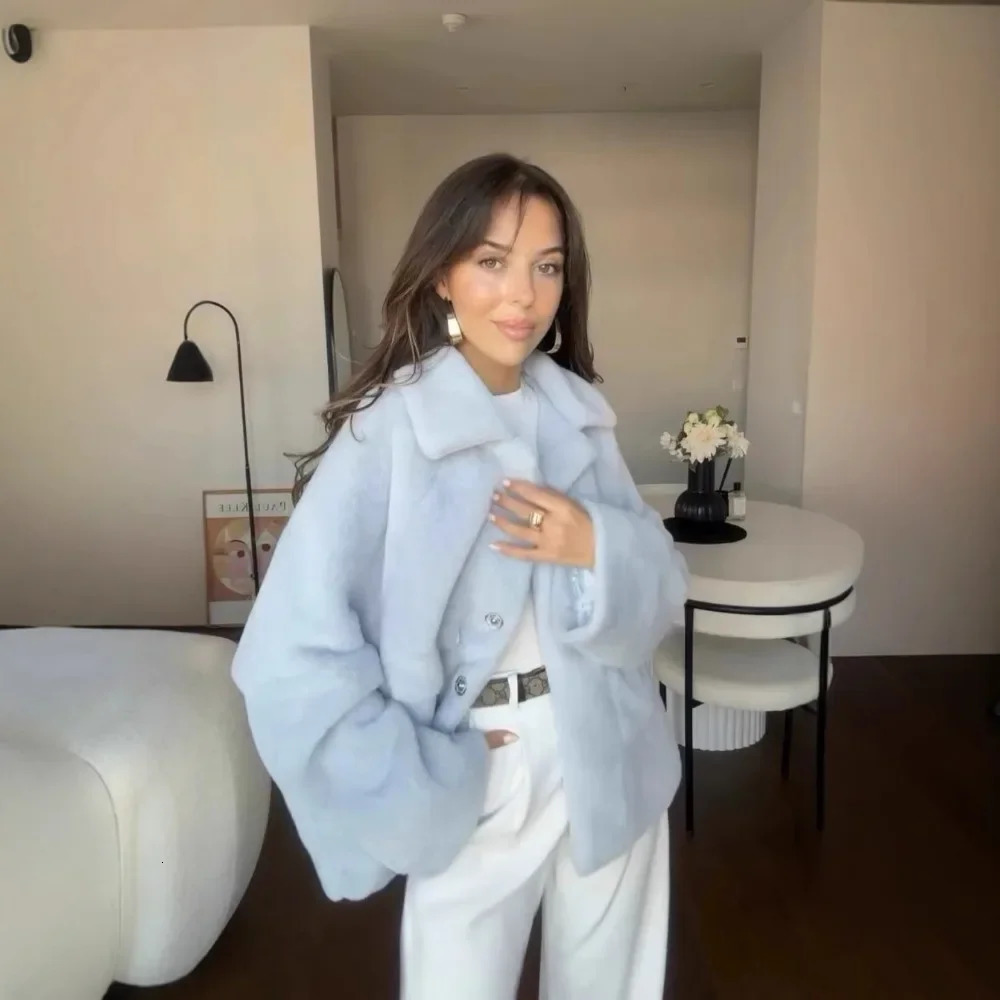 Womens Woolen Coat Fashionable Loose Furry Temperament Highend Soft Glutinous Autumn and Winter Item 251029
