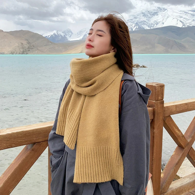 Latest Styles Womens Fall Winter Long Scarf Wool Red Green Christmas Scarf Style Warm Soft Chunky Wrap Shawl Scarves 251029