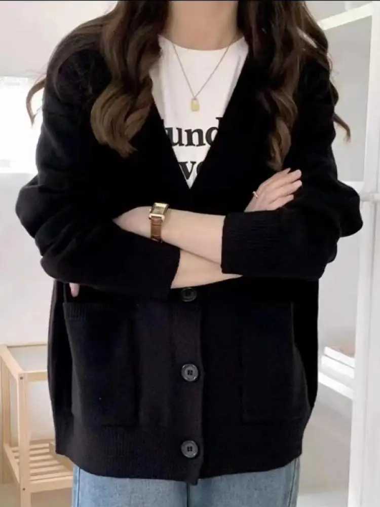 Korean Solid Long Sleeve Single Breasted Short Cardigan Sweaters Autumn Winter Women V Neck Knitwear Tops Clothing Fashion TrendT251028