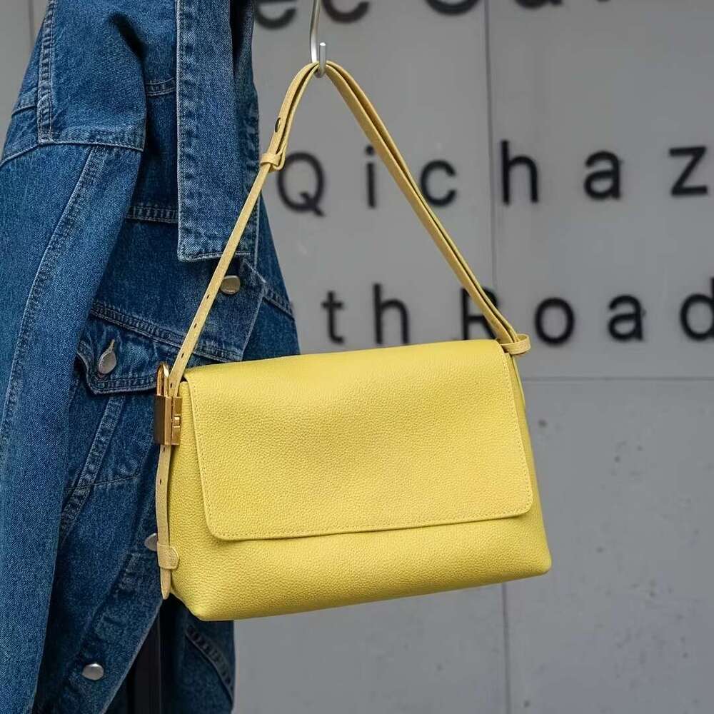 2025 New Genuine Women Bag With Lock Closure Shoulder Strap, Layered Cowhide Polyester Lining Oil Edging, 5 Colors Deep