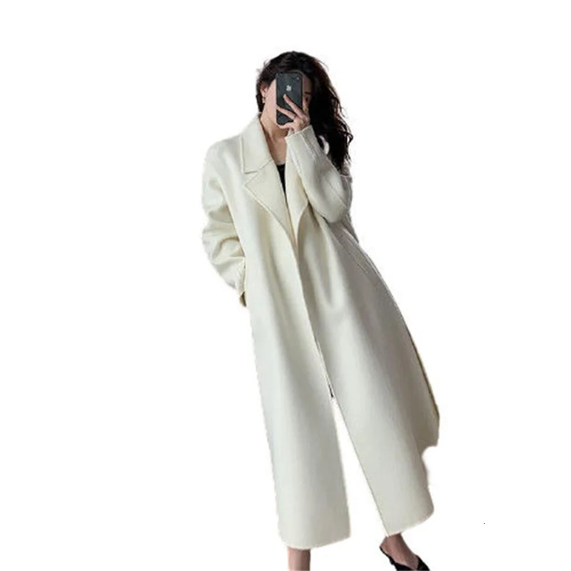 White Woolen Coat Women Autumn And Winter HighEnd Fashion Temperament Long Thick Blended Wool Windbreaker Female Jacket Belt 99 251029