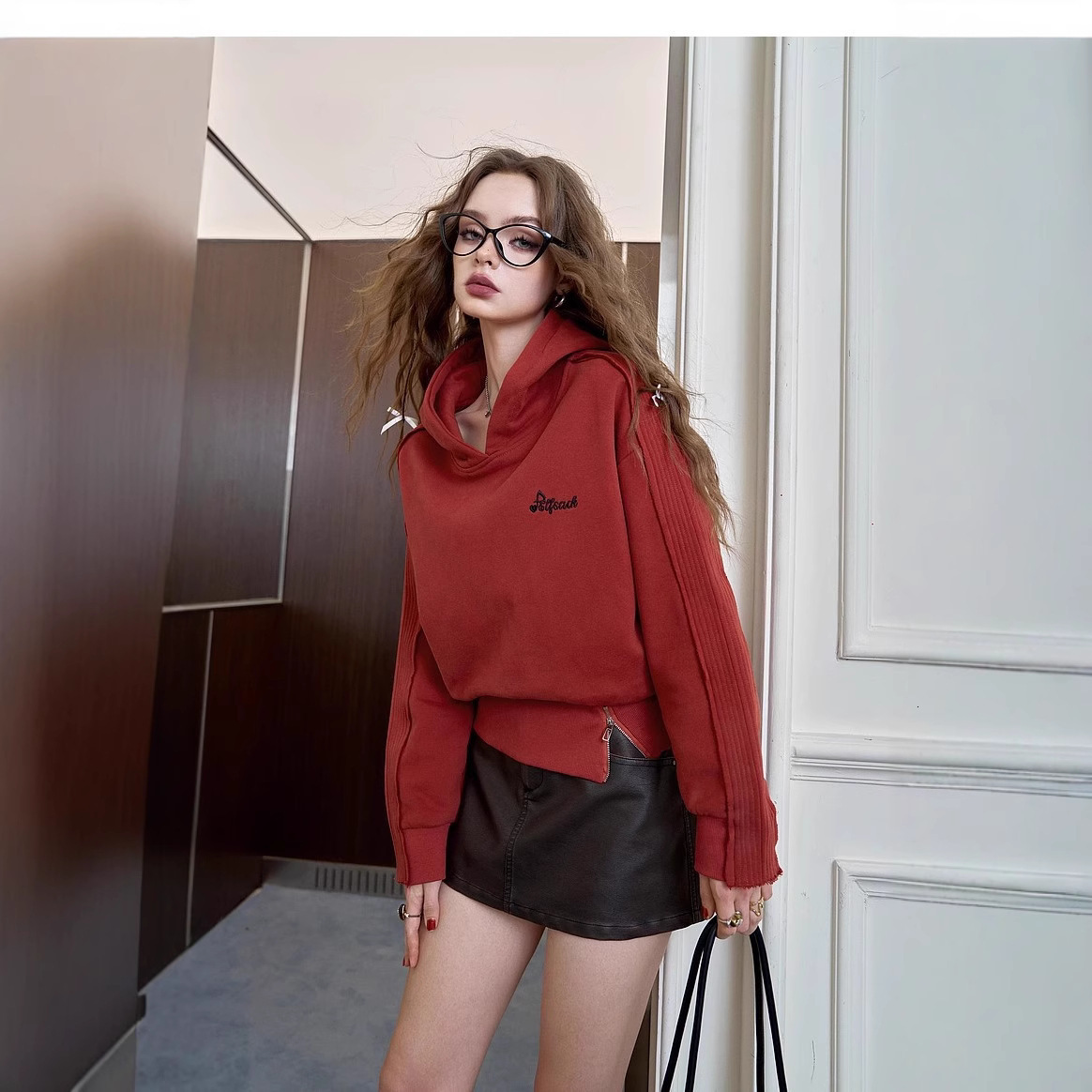 Designer Fairy Pocket Angora Red Hooded Women's Sweatshirt Autumn New Short, Small and Thin Top