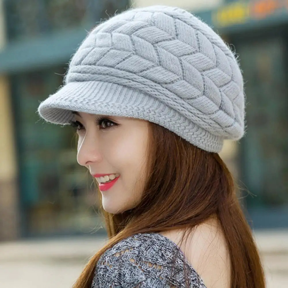 Winter Knit Hat with Visor Brim Double Soft Lining for Women Warm Stylish Beanie Hats Wide Brim Warm Knit Hat Slouchy Beanie Cap 251029