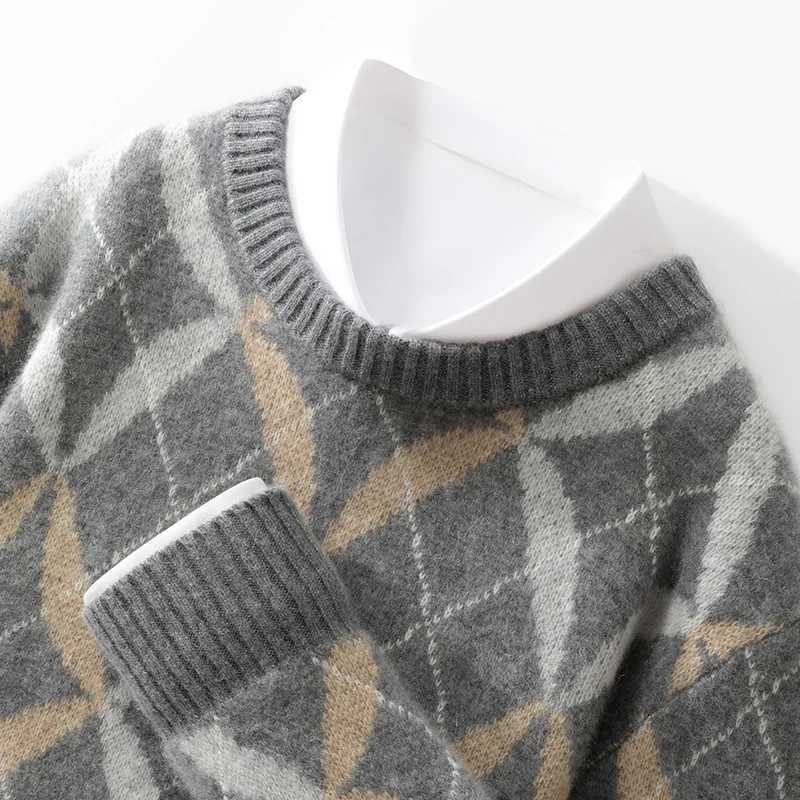 Autumn And Winter Wool Color Matching Round Neck Thick Sweater Loose Casual Wool Bottoming Sweater Top J251029