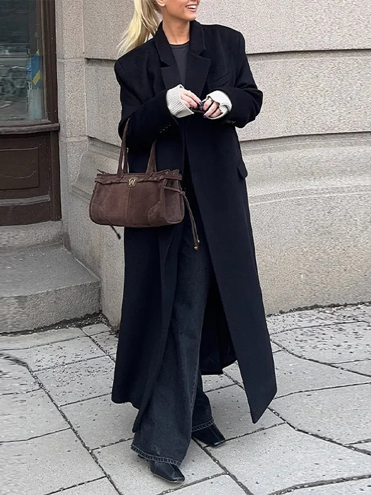 Elegant Solid Lapel Long Coat Women Classic Retro Single Breasted Pad Shoulder Coats Lady Winter Chic Loose Street Outwear 251028