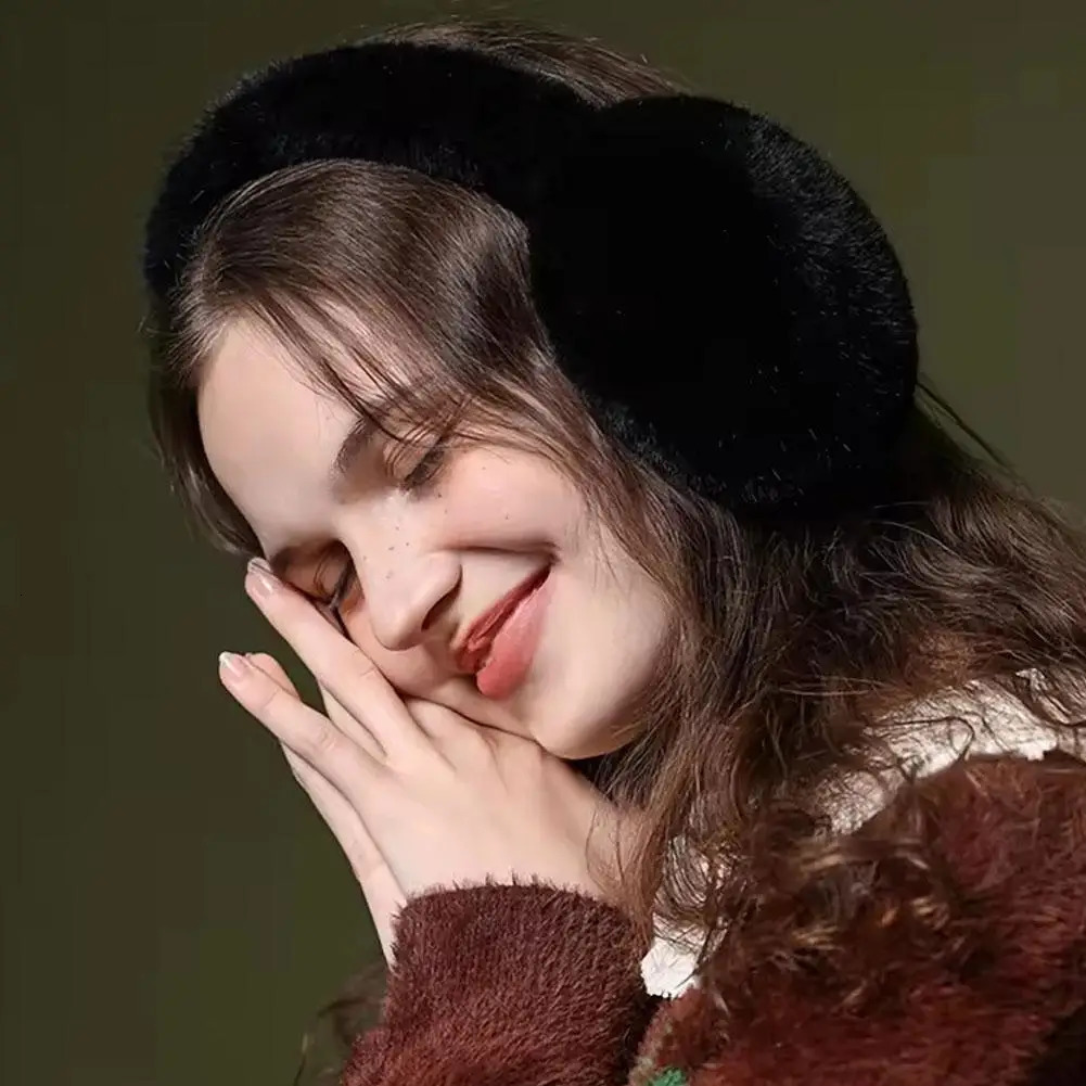 Fashion Winter Warm Earmuffs Fluffy Ear Muff for Women Soft Plush Earmuffs Girls Boys Cold Weather Ear Warmer Foldable Earflaps 251029