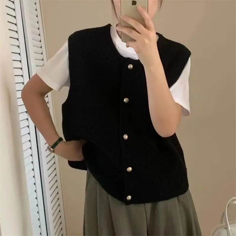 2025 Spring Fall Korean Fashion Round Neck Sweater Vest Solid Color Knitted Tank Top Sleeveless Cardigan Waistcoat Knitwear 251029