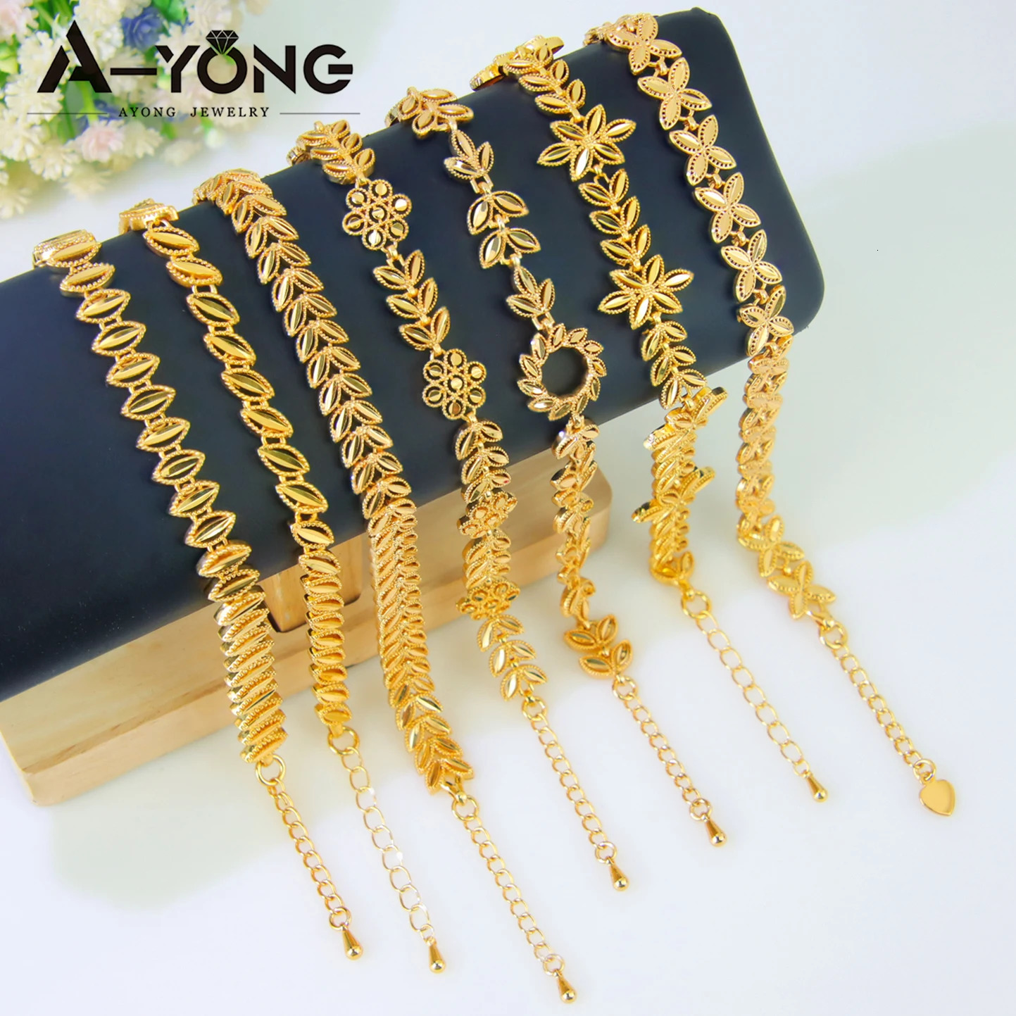 Dubai Gold Plated Bracelet 21k Gold Color Muslim Women Lucky Charm Bangles Oman Saudi Bridal Event Party Jewelry 251028