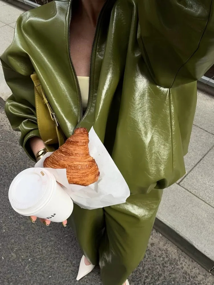 Green Short Leather Jacket Women Fashion Full Sleeve Stand Collar Zipper Loose Outerwear Lady Autumn Daily Highstreet Jackets 251029