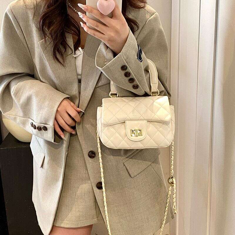 Beibei Shangpin New Style Fashion Trendy Lingge Chain Buckle Handheld One Shoulder Diagonal Straddle Bag