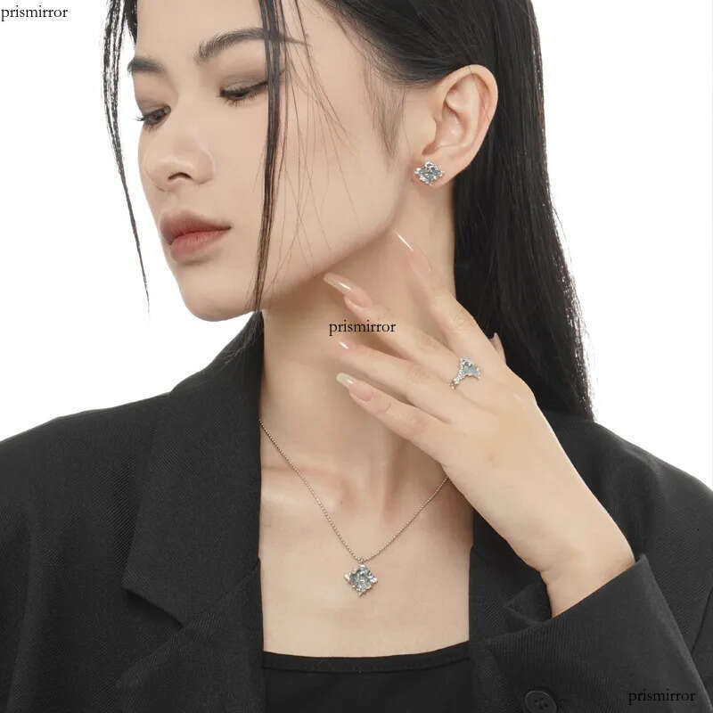 Korean Version of Cold Wind Women Texture Drip Glue Advanced S Sterling Sier Niche Design Sense Earrings Cross-border Explosive