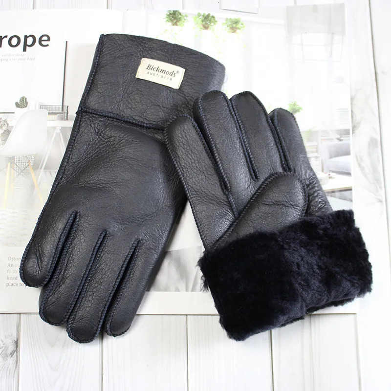Winter Warm Sheepskin Fur Gloves Men Thickened Outdoor Motorcycle Riding Windproof and ColdProof Leather Points Wool 251013