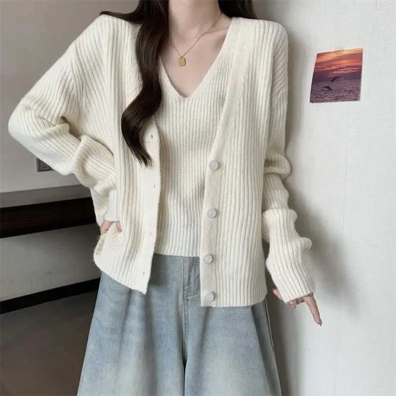 Large Womens Knitted Cardigan Jacket with Suspender Twopiece Set New Versatile Long Sleeved Sweater TopT251028