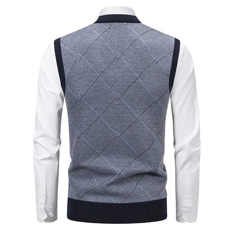 Mens Knitted Warm Sweater in Autumn and Winter Vneck Vest Diamond Grid Twisted Flower Casual Fashion Versatile Top W251029