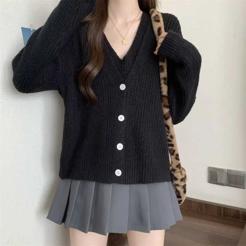 Large Womens Knitted Cardigan Jacket with Suspender Twopiece Set New Versatile Long Sleeved Sweater TopT251028