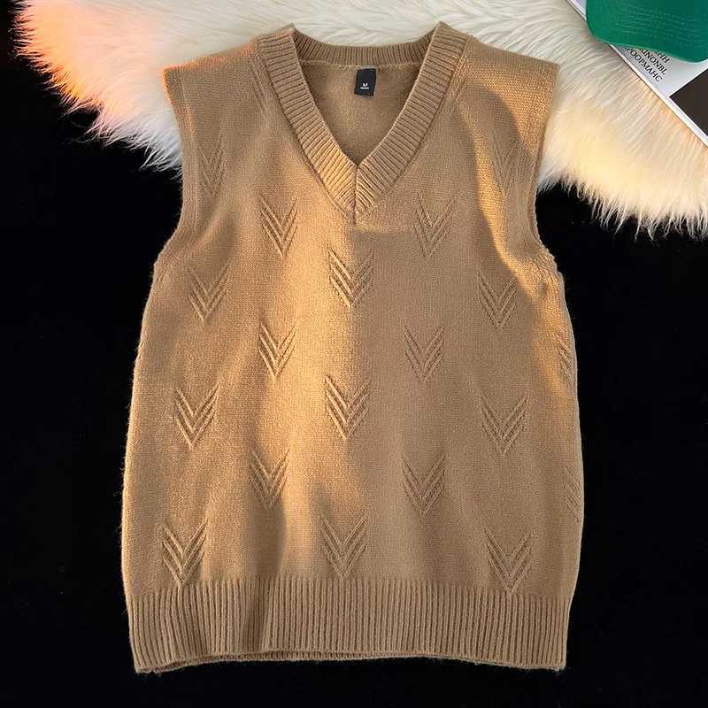 Fashion Niche Jacquard Design Pattern Men Sweaters Versatile Casual Comfortable Autumn and Winter Warm VNeck Knit Sweater Vests J251029