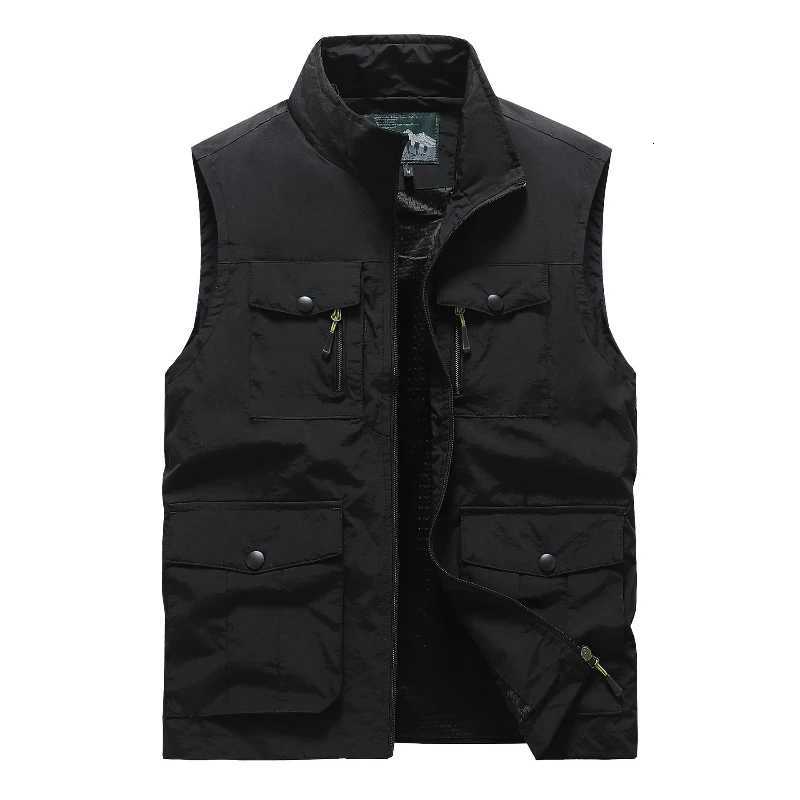 Mens fishing vest multi pocket workwear vest spring and summer multifunctional American outdoor leisure mountaineering vest W251029
