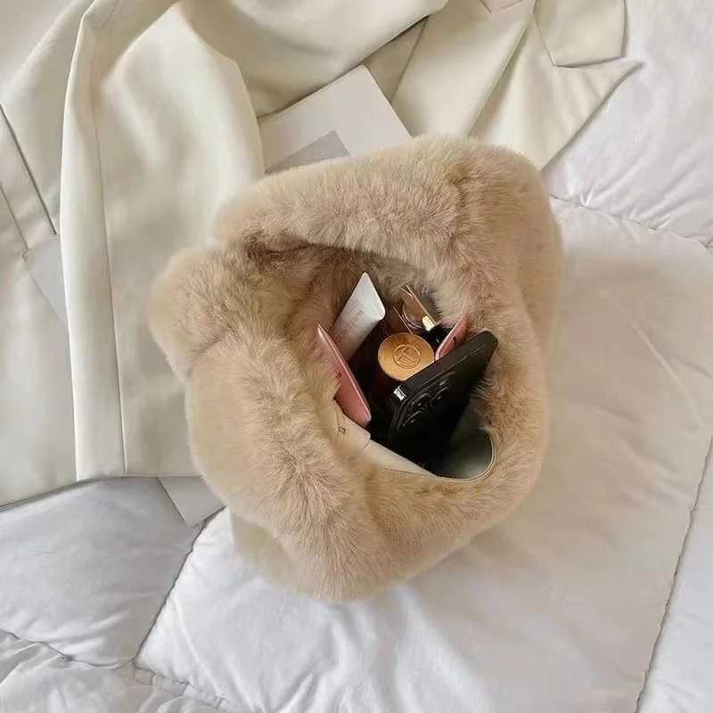 Solid Color Plush Dumpling Bag Simple Style Niche Design Faux Fur Handbag Tote Small Wens Underarm Hobo Bag1 D251029