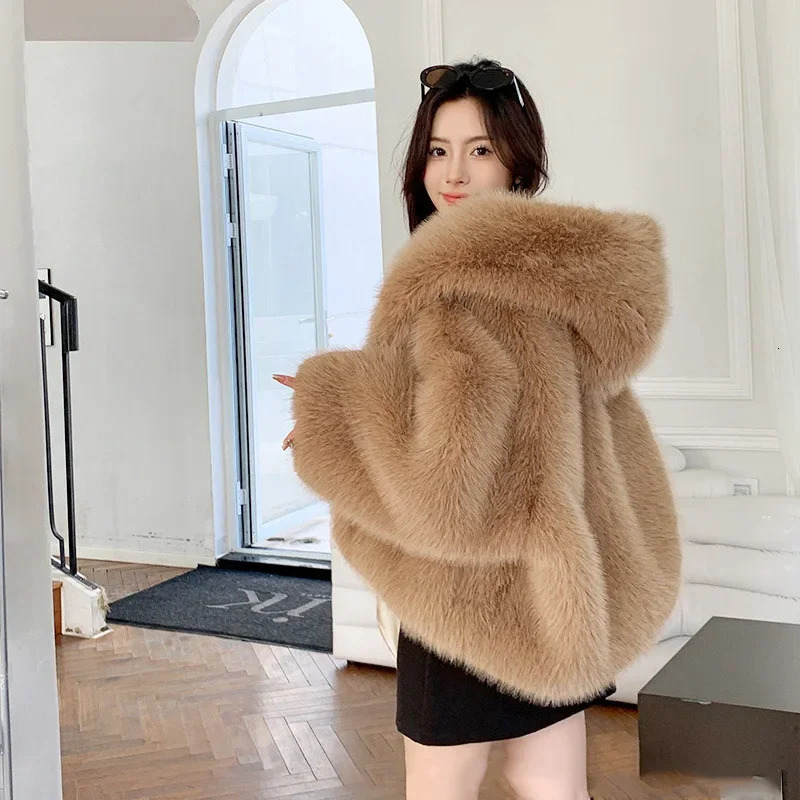 Women Faux Fur Coat Fashion Warm Winter Furry Long Sleeve Hooded Female Coats Loose Fluffy Short Fur Jacket Ladies Outwear 251029
