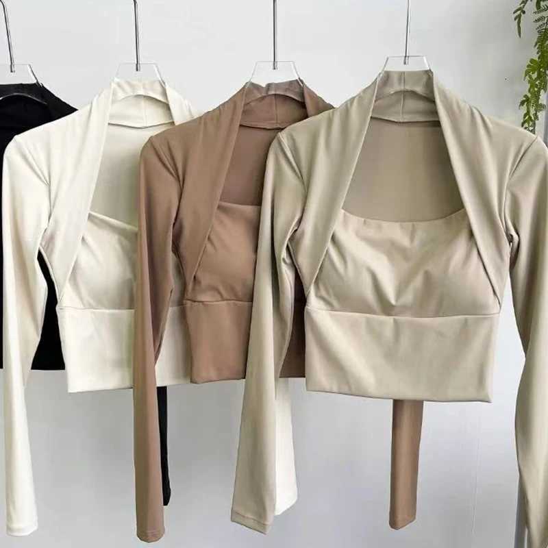 Womens Elegant Long Sleeve Yoga Shawl Sports Top with Chest Cushion Short Elegant Yoga Top Small Camback Pura Speed Dry AutumnXJ251029