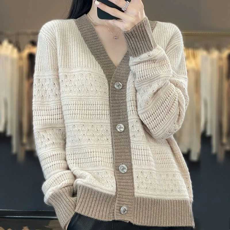 New Autumn and Winter Hollowed Out Womens Sweater Jacket Color Blocked Korean Style Thin Knit Sweater Westernstyle TopT251028