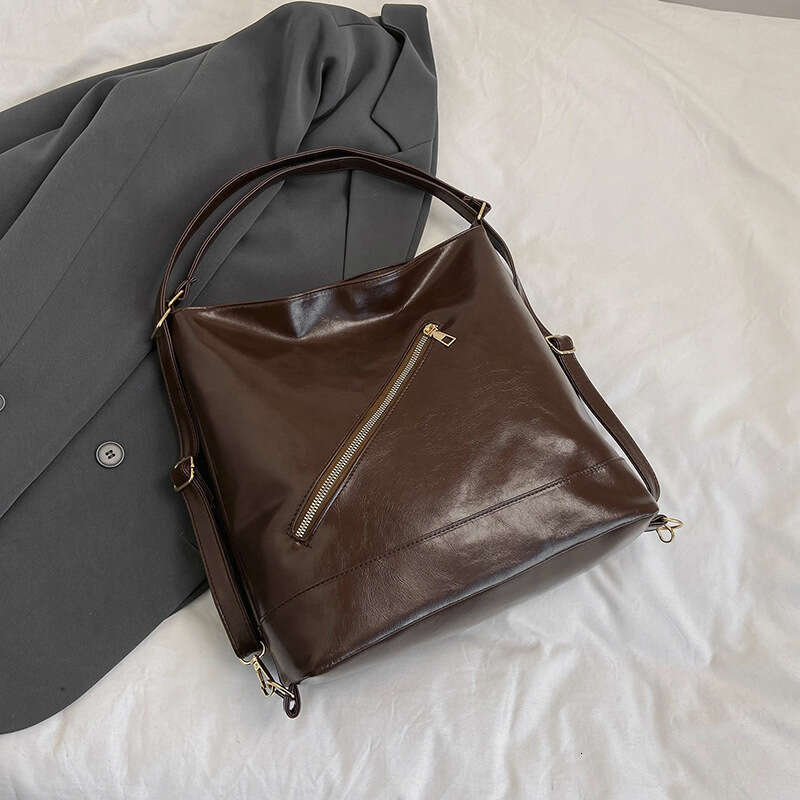 Designer bag Tote for Women 2024 New Large Capacity Commuter Backpack Color-Block Chain Single Shoulder Crossbody Autumn Winter Bucket Bag