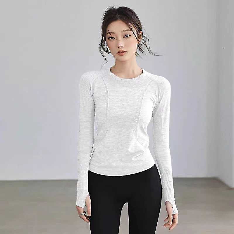 Yoga Clothes for Women Sports Tops Round Neck Seamless Slim Running Shirt Fitness Workout Long Sleeves Gym T shirt WinterXJ251029