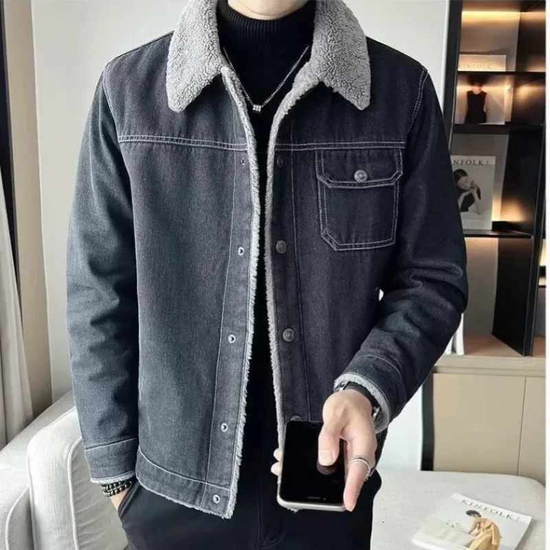 Mens Denim Jacket Fleece Lined Thickened Warm Winter Fashion Lamb Fur Collar Wear Resistant Cold Proof Outerwear 251029