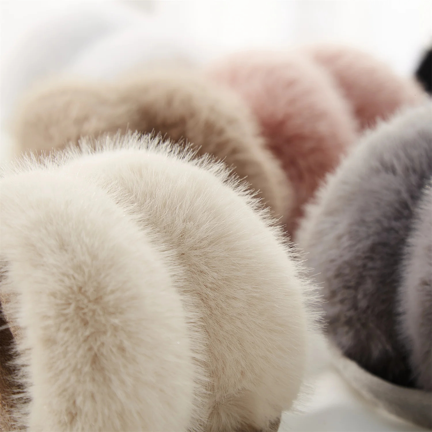Innovative Beige Earmuffs Foldable Rabbit Fur Plush Warm Woman Ear Bag for Friends Christmas Gifts 251029