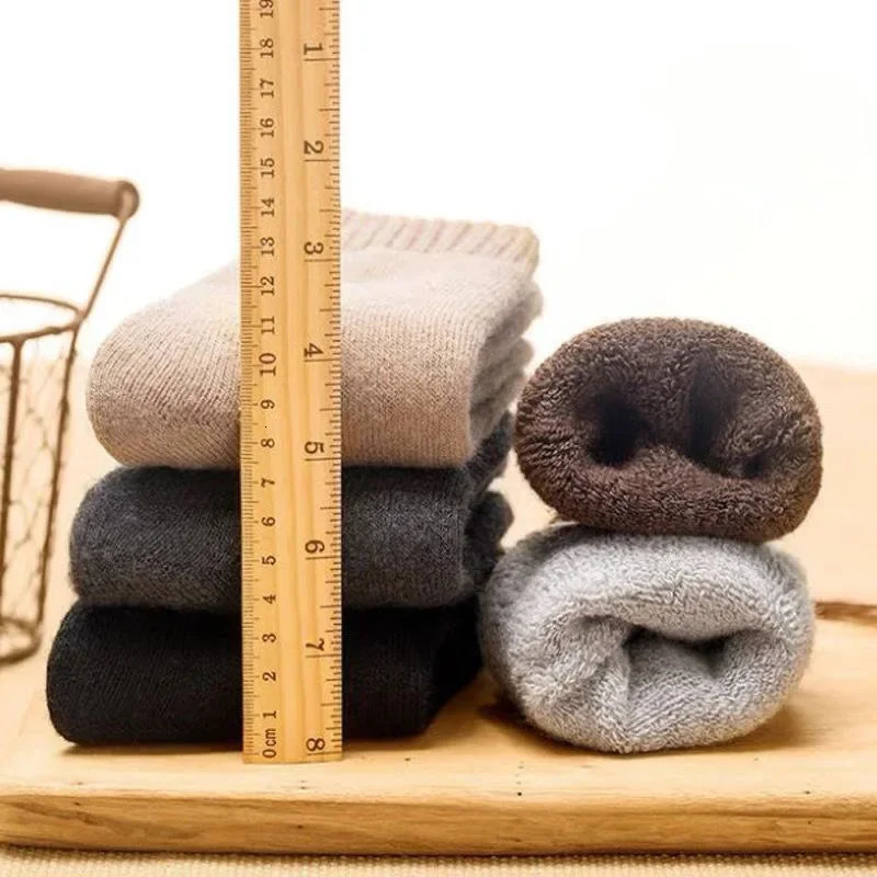 5 Pairs Lot Winter Wool Socks Male Mens Super Thicker Solid Merino Plush Womens Socks Against Cold Snow Terry Warm Socks 251029