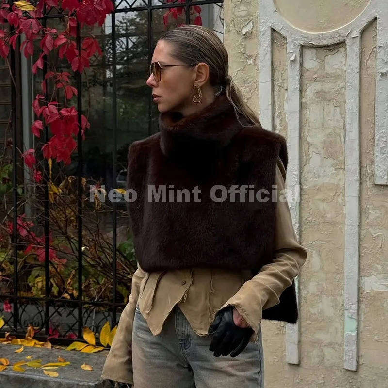 Neo Mint Fashion Faux Fur Sable Vest Crop Top Autumn Winter Turtleneck Eco Mink Tank Tops Sleeveless Jacket Coat 251028