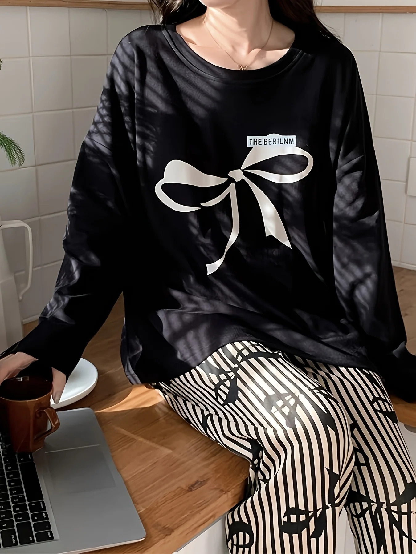 2Piece Womens Pajama Set Bow Print Crew Neck Pullover Striped Pants Stylish Girly Loungewear 251029