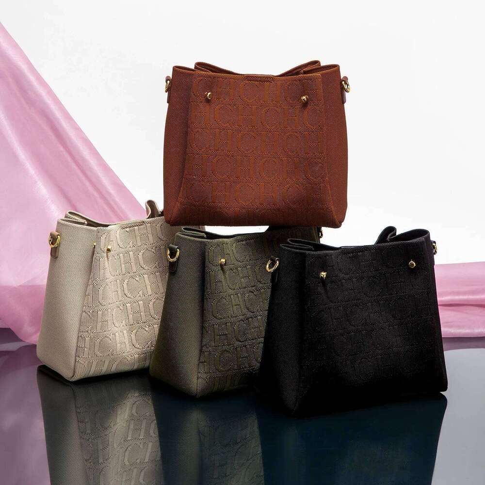 Elegant Sense Letters Drawstring Design Brand Fashion Casual Hundred Women's Bag Crossbody Practical Armpit Bag