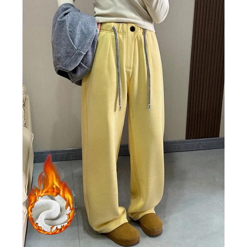 Winter Women Streetwear Baggy Fleece Pants Lady High Waist Snow Warm Plush Trousers Girls Slim Fit Daily Thermal 251029